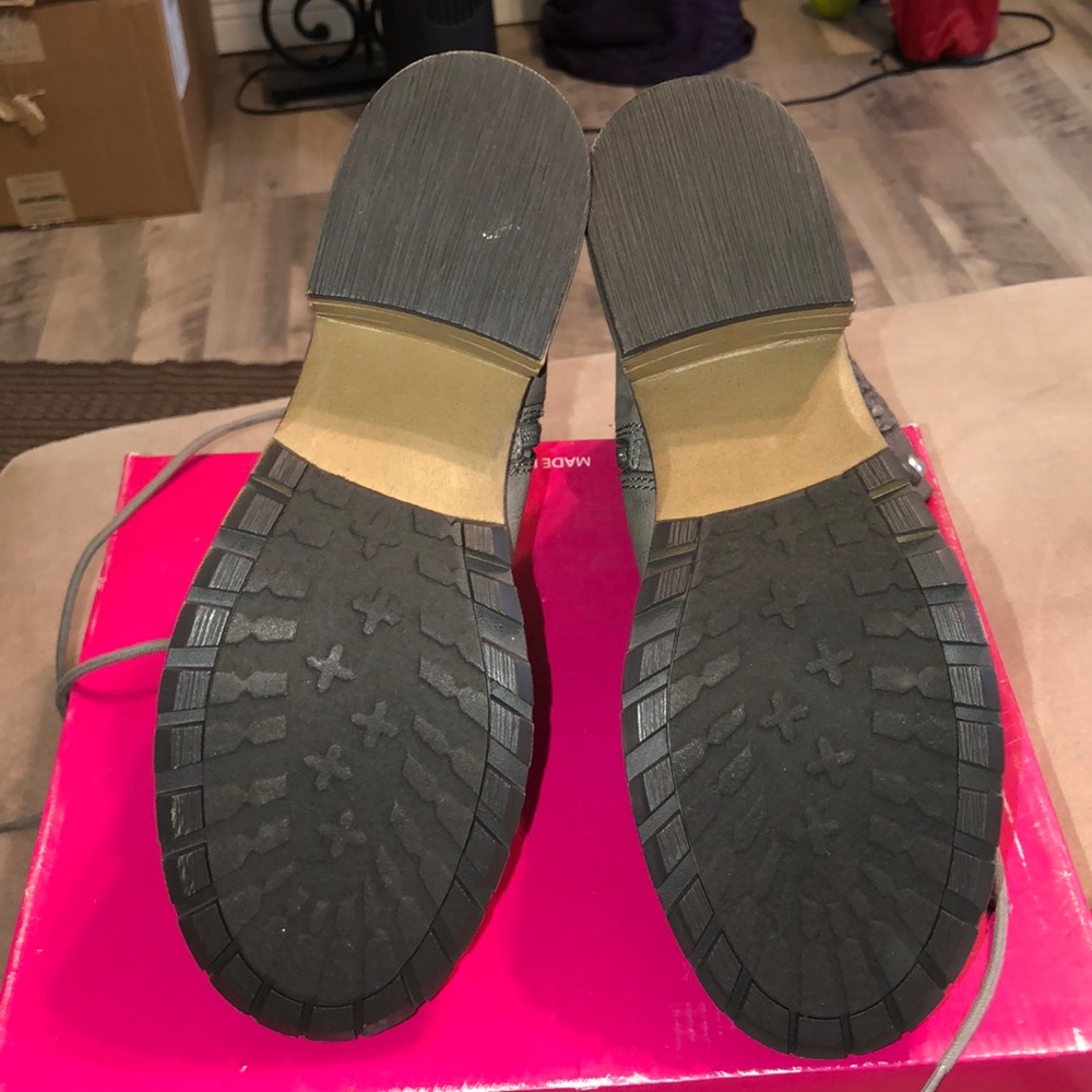 Boots 🥾 - Picture 5 of 10